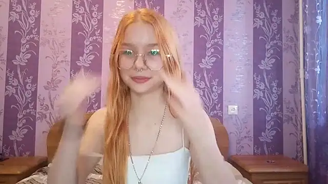 Snapshot of Lutangogansit chatting on September 20, 2025, 11:33 am Lutangogansit online show from September 20, 2025, 11:33 am