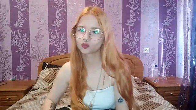 Snapshot of Lutangogansit chatting on September 26, 2025, 7:12 am Lutangogansit online show from September 26, 2025, 7:12 am