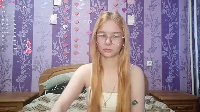 Snapshot of Lutangogansit chatting on October 28, 2025, 7:01 am Lutangogansit online show from October 28, 2025, 7:01 am