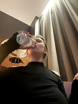 Niksa99x online show from November 6, 2025, 11:59 pm