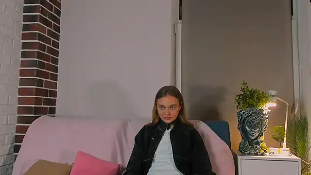 Snapshot of MarryLuz chatting on September 29, 2025, 6:24 pm MarryLuz online show from September 29, 2025, 6:24 pm