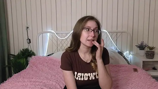 Snapshot of DaliaRadtke chatting on October 5, 2025, 6:06 pm DaliaRadtke online show from October 5, 2025, 6:06 pm