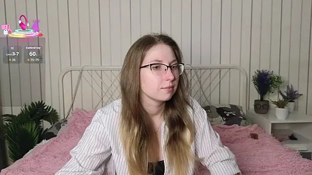 Snapshot of DaliaRadtke chatting on October 9, 2025, 8:07 pm DaliaRadtke online show from October 9, 2025, 8:07 pm