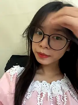 Snapshot of mau15_ chatting on September 20, 2025, 6:03 am mau15 online show from September 20, 2025, 6:03 am