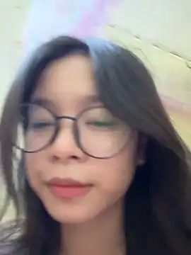 mau15  online show from September 21, 2025, 1:02 pm