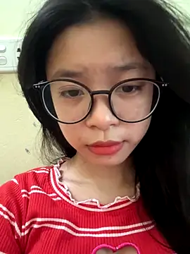 mau15  online show from September 22, 2025, 6:15 am