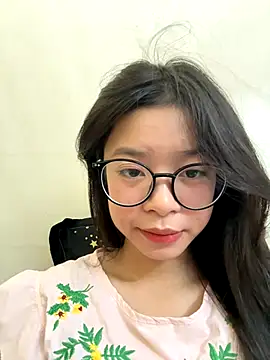 mau15  online show from October 16, 2025, 8:59 am