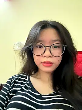 mau15  online show from October 25, 2025, 1:24 am