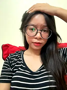 mau15  online show from October 25, 2025, 1:29 pm