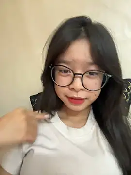 mau15  online show from October 31, 2025, 6:25 am