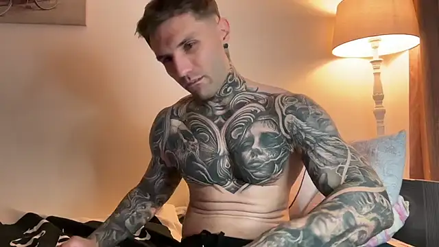 Larsskeet online show from September 25, 2025, 5:05 pm