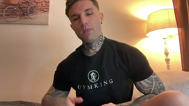 Larsskeet online show from October 10, 2025, 12:59 pm