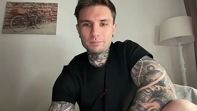 Larsskeet online show from October 30, 2025, 2:07 pm