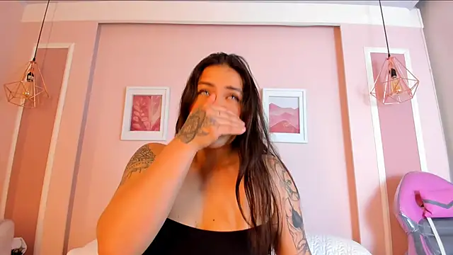 Snapshot of Sarah_Reidd chatting on October 11, 2025, 12:47 pm Sarah Reidd online show from October 11, 2025, 12:47 pm