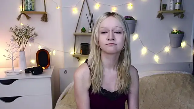 ArcticaRyder online show from September 27, 2025, 7:13 am