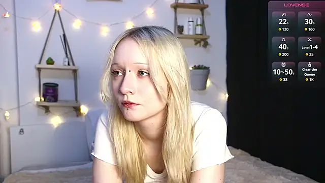 ArcticaRyder online show from October 1, 2025, 7:14 am