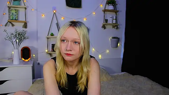 ArcticaRyder online show from October 4, 2025, 7:28 am