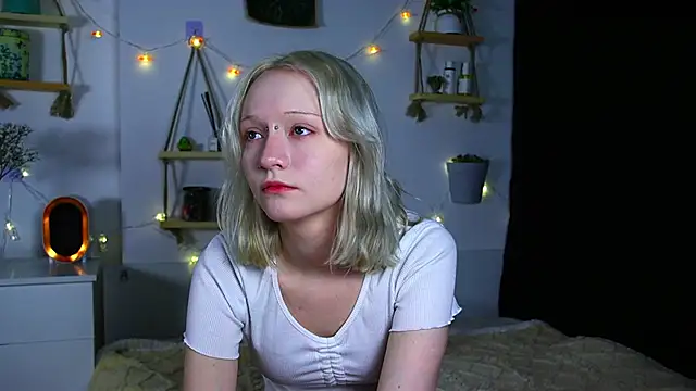 ArcticaRyder online show from October 10, 2025, 7:18 am