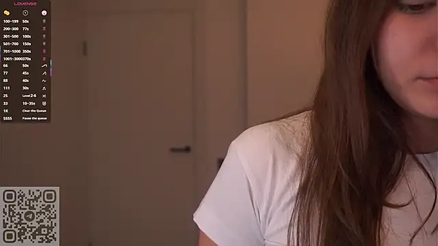 Snapshot of AdrianaCoenen chatting on October 13, 2025, 6:41 pm AdrianaCoenen online show from October 13, 2025, 6:41 pm