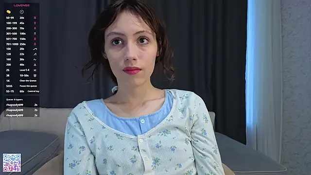 DelilahConsalvo online show from October 25, 2025, 4:20 am