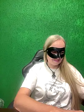 B i r d i e online show from September 26, 2025, 11:14 am