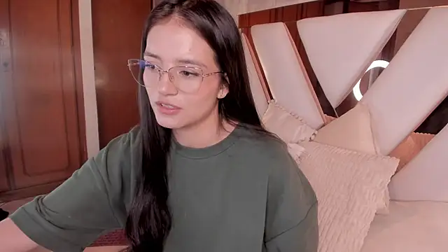 Snapshot of HaathorX chatting on November 2, 2025, 6:10 pm HaathorX online show from November 2, 2025, 6:10 pm