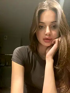 Snapshot of SoShyEmmyyy chatting on September 21, 2025, 5:25 pm SoShyEmmyyy online show from September 21, 2025, 5:25 pm