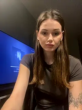 SoShyEmmyyy online show from October 1, 2025, 5:41 pm