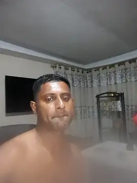 Snapshot of kingVibeX chatting on September 28, 2025, 8:58 pm kingVibeX online show from September 28, 2025, 8:58 pm