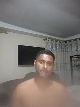 Snapshot of kingVibeX chatting on September 29, 2025, 7:51 pm kingVibeX online show from September 29, 2025, 7:51 pm