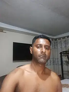 Snapshot of kingVibeX chatting on October 12, 2025, 7:46 pm kingVibeX online show from October 12, 2025, 7:46 pm