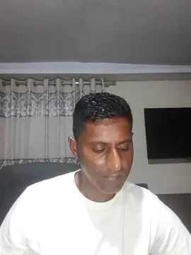 kingVibeX online show from December 17, 2025, 8:48 pm