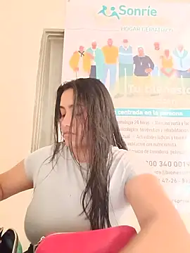 Snapshot of ANDREA-10_ chatting on June 11, 2026, 1:42 pm ANDREA-10 online show from June 11, 2026, 1:42 pm