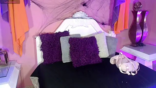 Snapshot of _IsabellaRousse chatting on November 1, 2025, 7:38 pm IsabellaRousse online show from November 1, 2025, 7:38 pm