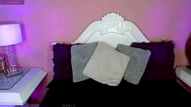  IsabellaRousse online show from November 17, 2025, 7:19 pm