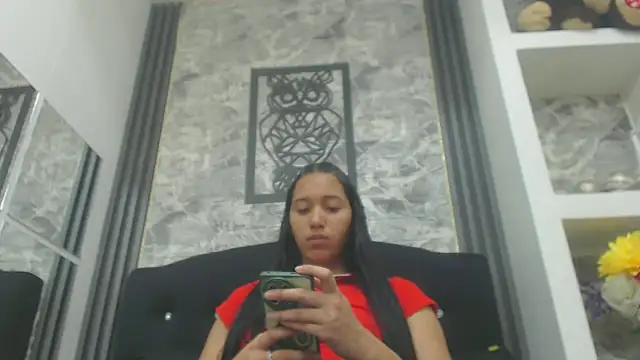 Lil Rose2006 online show from January 10, 2026, 2:41 pm