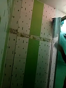 Snapshot of SALOME-28_ chatting on September 26, 2025, 12:09 pm SALOME-28 online show from September 26, 2025, 12:09 pm