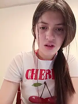 Snapshot of SALOME-28_ chatting on October 18, 2025, 2:07 pm SALOME-28 online show from October 18, 2025, 2:07 pm