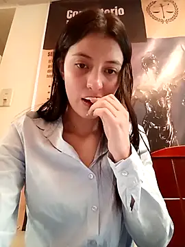 Snapshot of SALOME-28_ chatting on November 6, 2025, 3:24 pm SALOME-28 online show from November 6, 2025, 3:24 pm