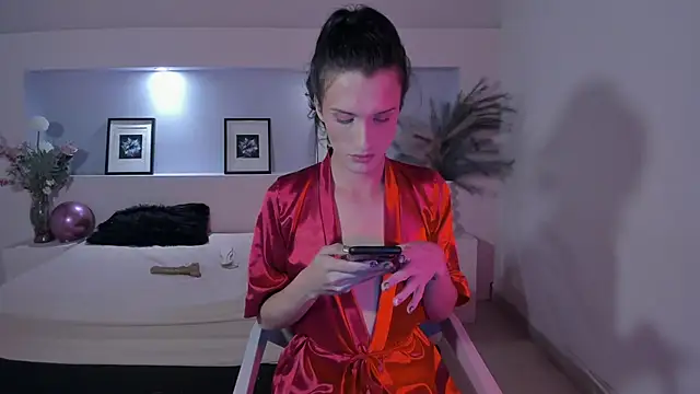 Snapshot of IsabelFernandez chatting on October 2, 2025, 5:25 am IsabelFernandez online show from October 2, 2025, 5:25 am