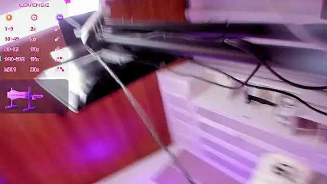 Snapshot of isa_vel chatting on October 19, 2025, 7:36 pm isa vel online show from October 19, 2025, 7:36 pm