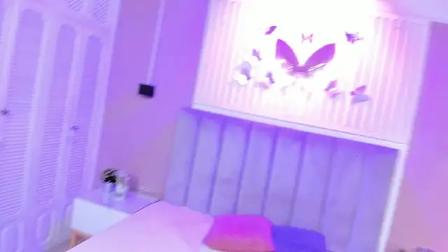 Snapshot of isa_vel chatting on October 31, 2025, 7:48 pm isa vel online show from October 31, 2025, 7:48 pm