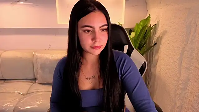 scarlett smith tp online show from February 6, 2026, 7:50 pm