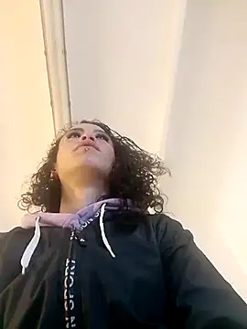 Snapshot of oblivionlove chatting on October 31, 2025, 5:14 pm oblivionlove online show from October 31, 2025, 5:14 pm