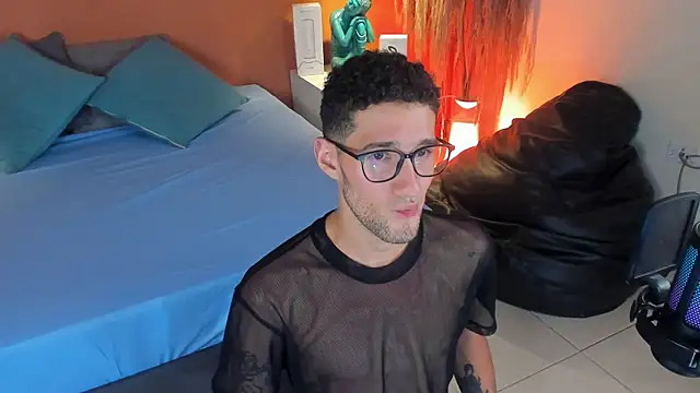 Alex Russoo online show from September 25, 2025, 3:54 am