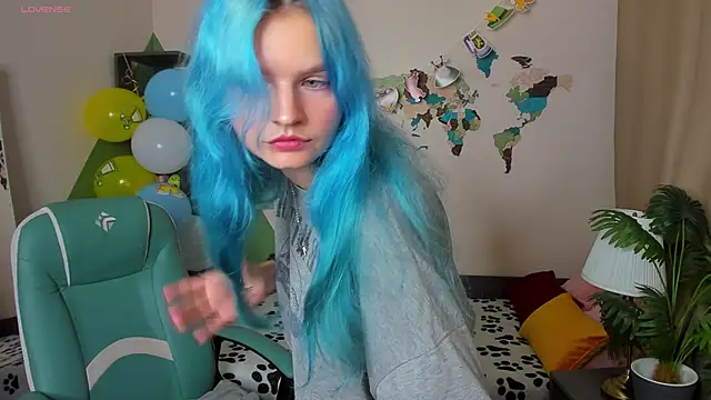 Snapshot of Lika_Sky chatting on September 22, 2025, 4:09 pm Lika Sky online show from September 22, 2025, 4:09 pm