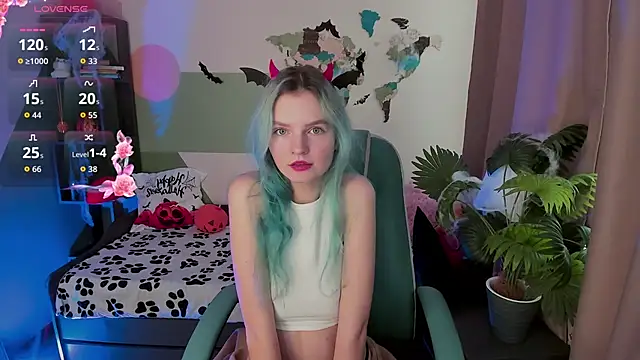 Snapshot of Lika_Sky chatting on October 31, 2025, 11:11 am Lika Sky online show from October 31, 2025, 11:11 am