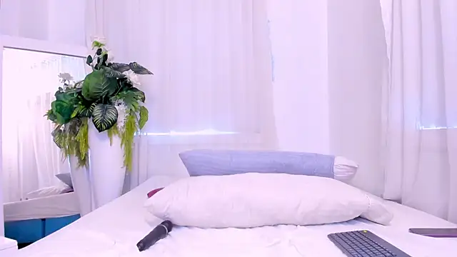 Snapshot of LolaJenkinss chatting on September 26, 2025, 1:15 pm LolaJenkinss online show from September 26, 2025, 1:15 pm