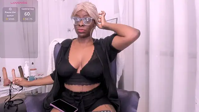 Snapshot of LolaJenkinss chatting on November 8, 2025, 12:05 pm LolaJenkinss online show from November 8, 2025, 12:05 pm