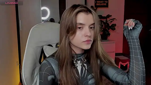 Snapshot of CharmingVixen chatting on September 24, 2025, 6:00 pm CharmingVixen online show from September 24, 2025, 6:00 pm